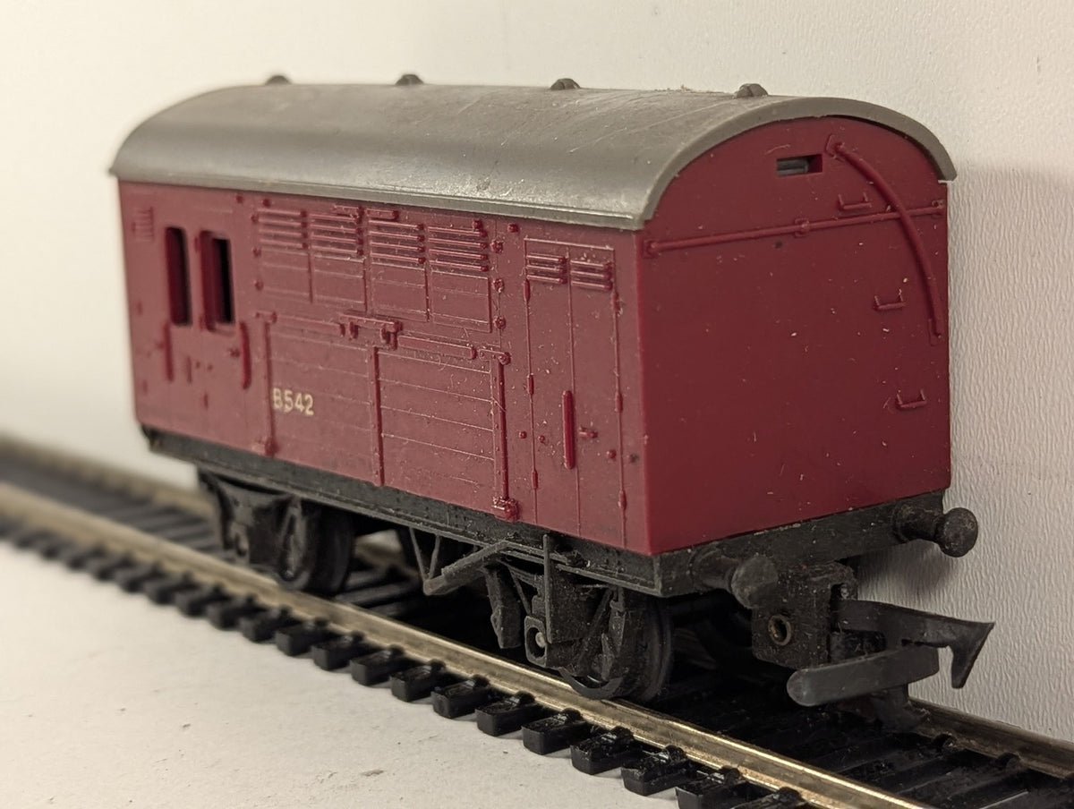 Tri-ang OO Gauge Horse Box Goods Wagon B542 BR Maroon R.123