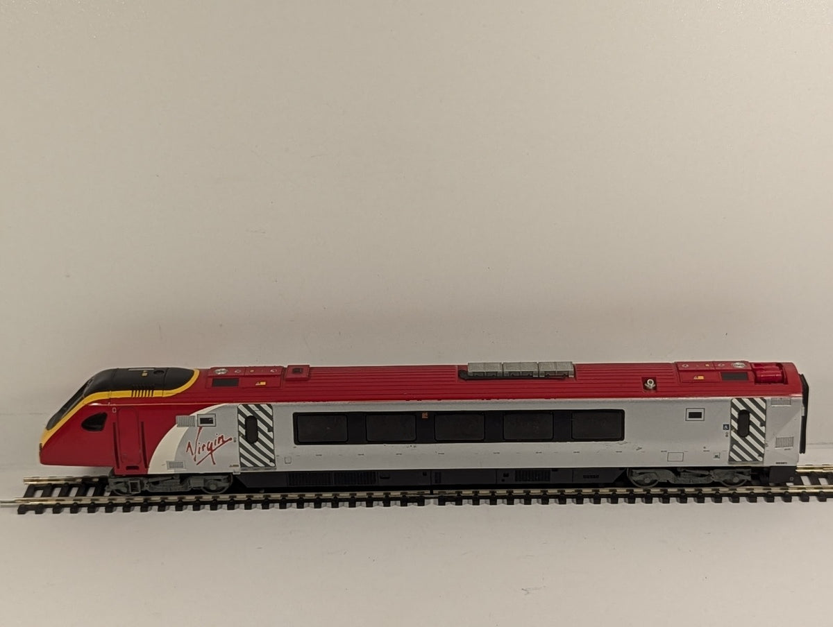 Hornby OO Gauge Class 220 Voyager Dummy Driving Car Diesel Locomotive 60351