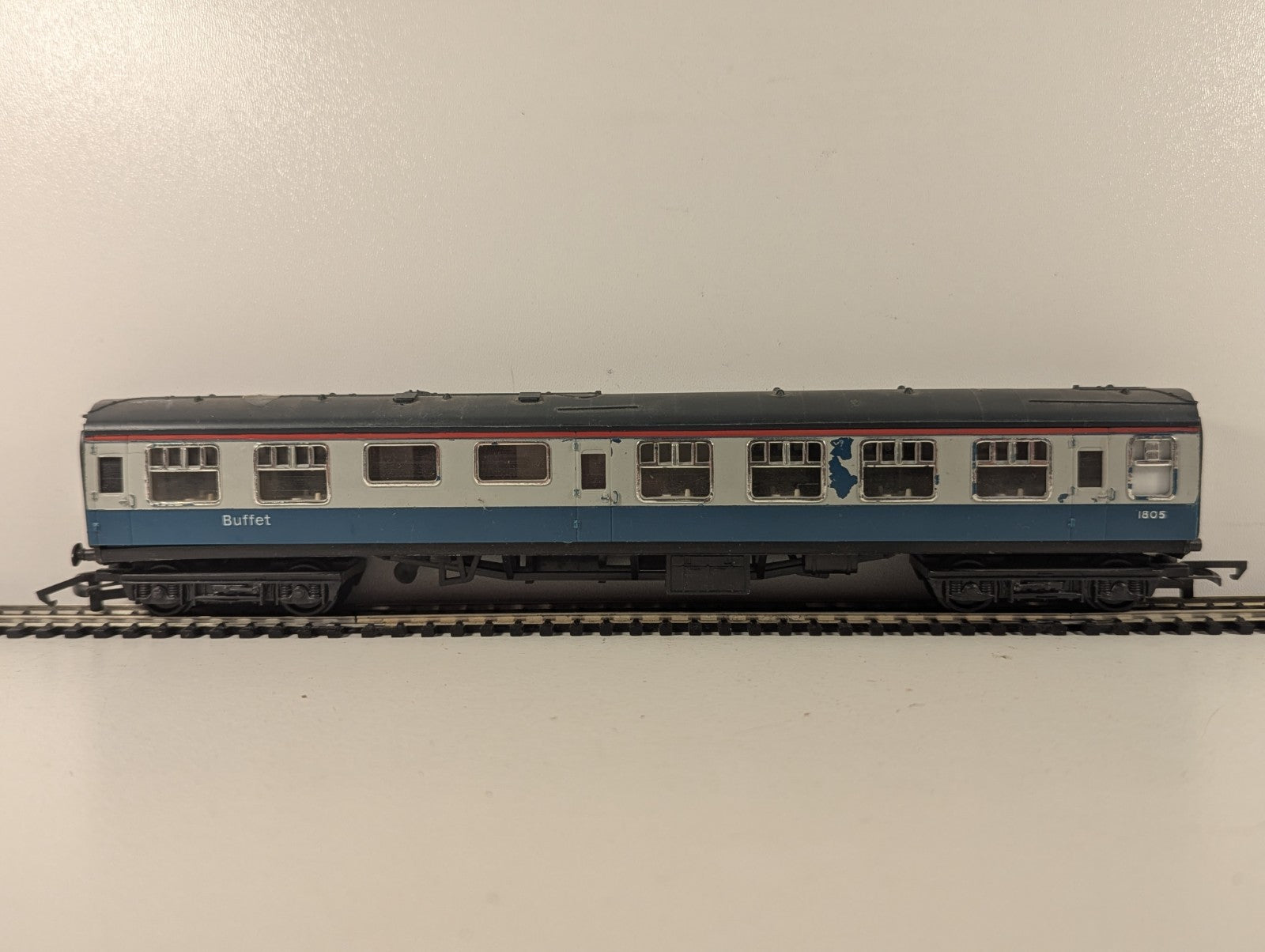Hornby OO Gauge BR Mk1 Buffet Coach Passenger Coach 1805 BR Blue & Grey