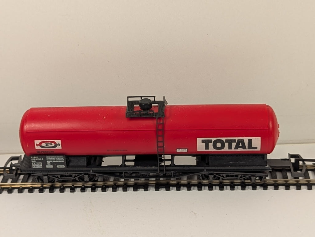 Lima L302909 HO Gauge TOTAL Continental Tank Car