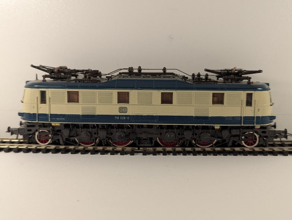 Roco HO Gauge DB Class BR 118 Electric Locomotive 118 028-0