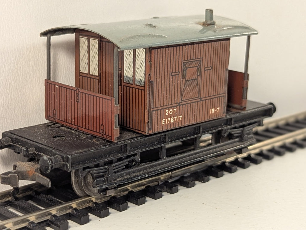 Hornby Dublo OO Gauge Tinplate 20 Ton Goods Brake Van