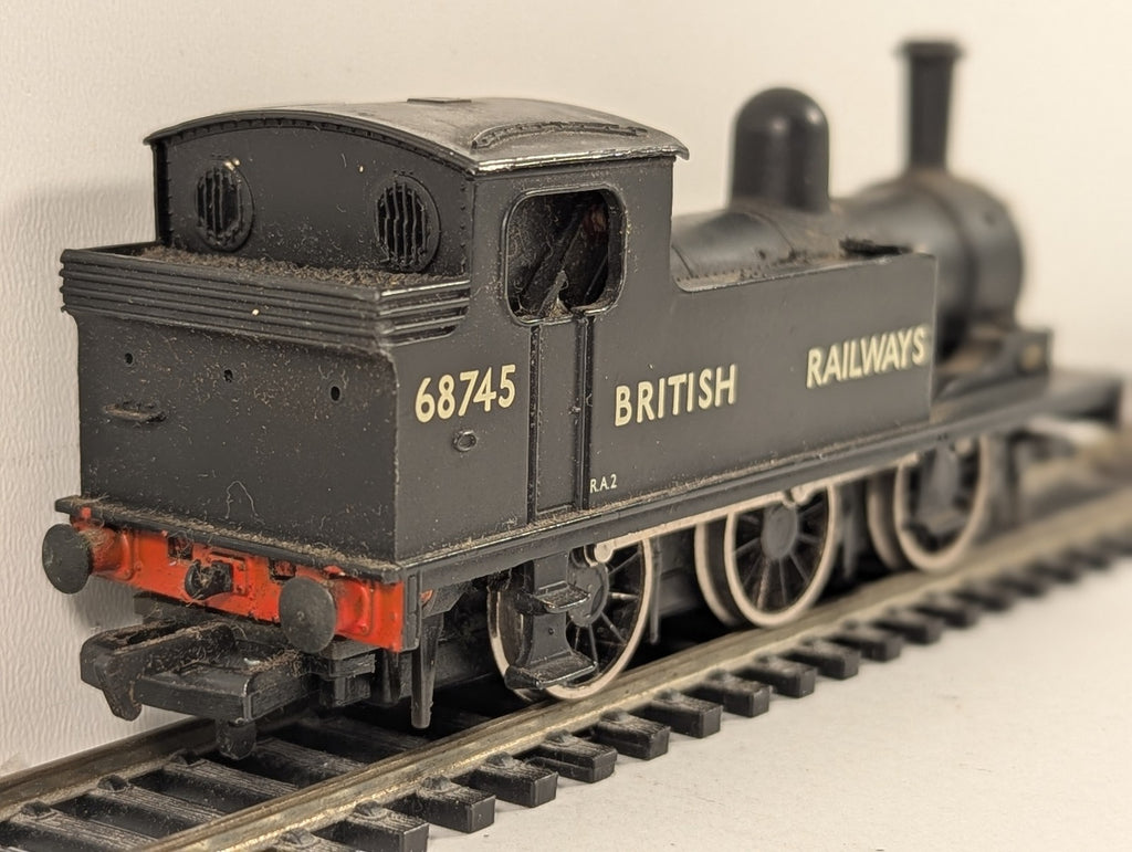 Mainline OO Gauge Class J72 0-6-0T Steam Locomotive 68745 British Railways Black