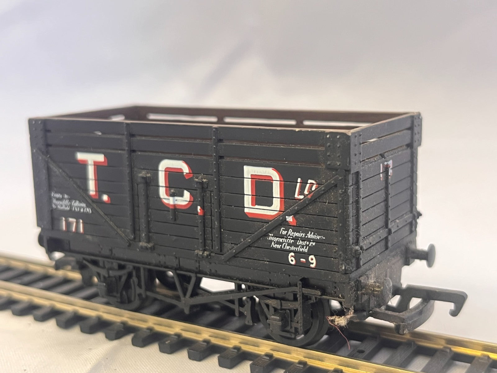 Mainline Railways 37-158 OO Gauge T.C.D 9 Plank Coke Wagon