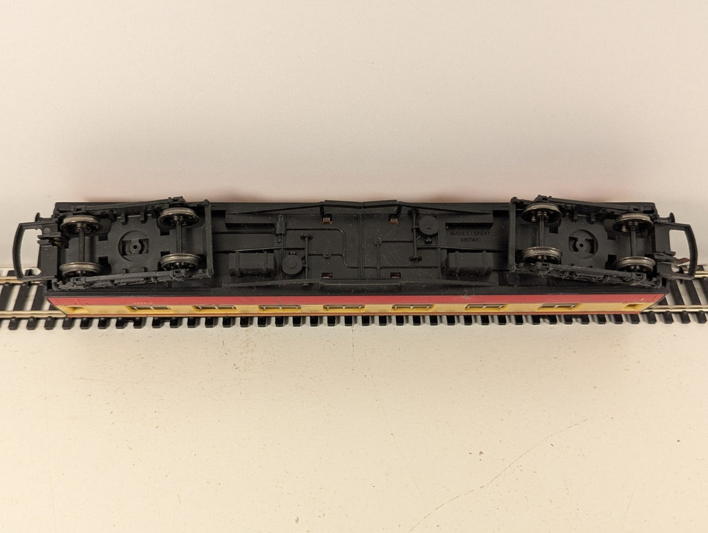 Hornby OO Gauge BR Composite 1st Class Coach