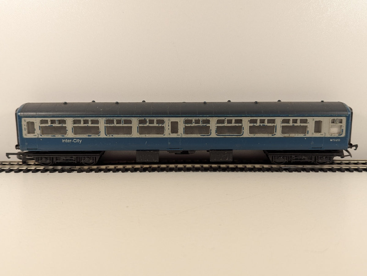 Hornby R724 OO Gauge BR Mk2 Standard Open Coach M5120