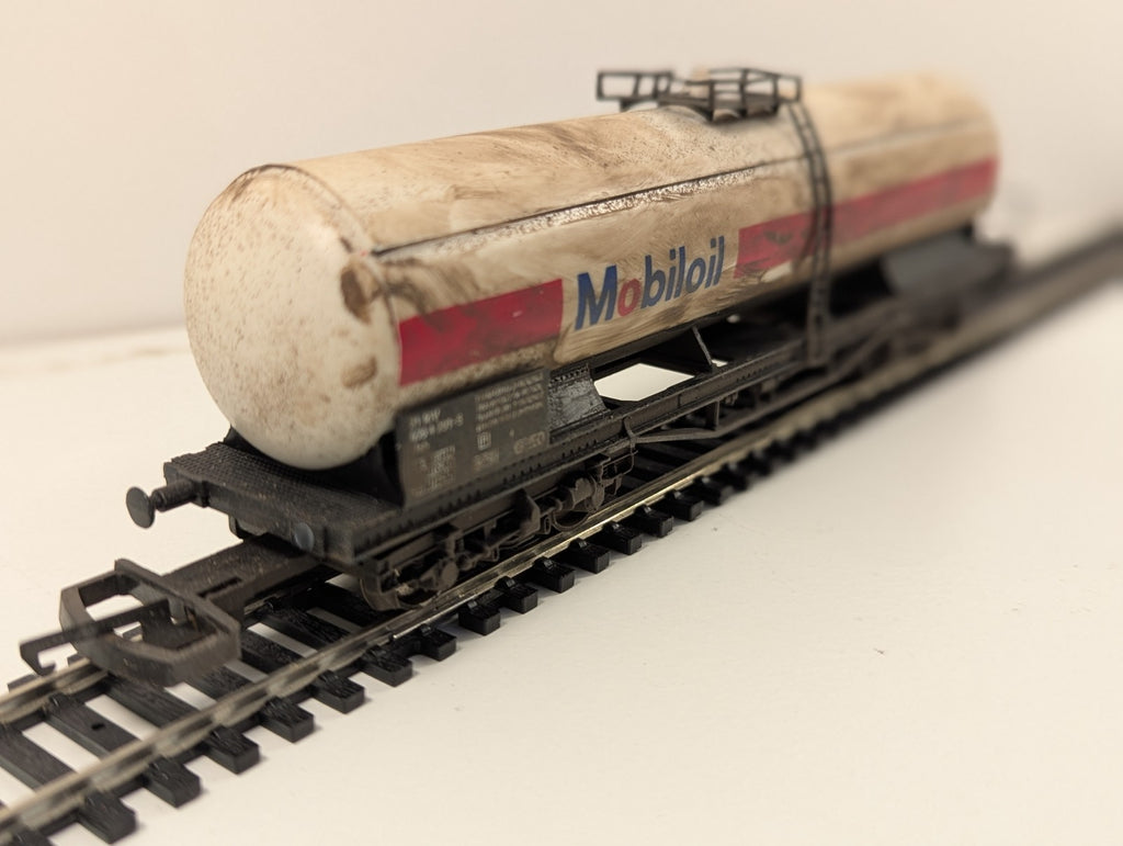 Lima HO Mobiloil Tank Wagon Heavy Weathered Finish