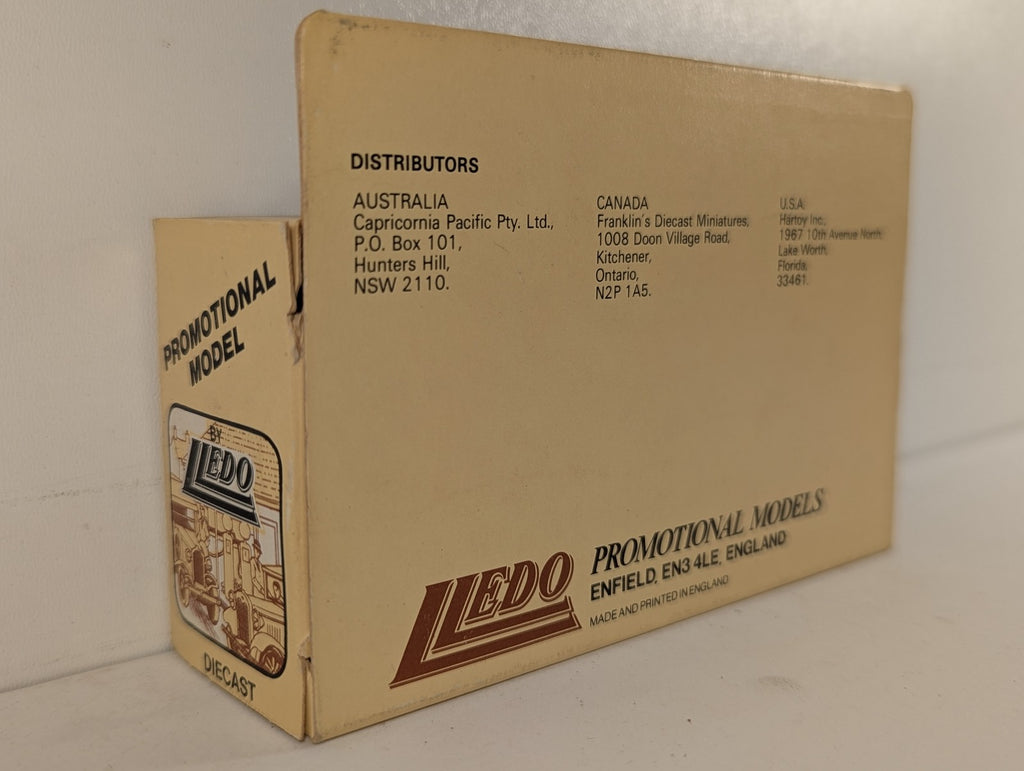 Lledo Standard Type Vehicle (Ulster Transport) Die-cast Model Bus