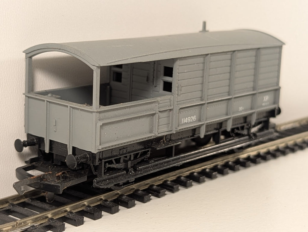 Airfix 54360 OO Gauge BR 20t Brake/Guards