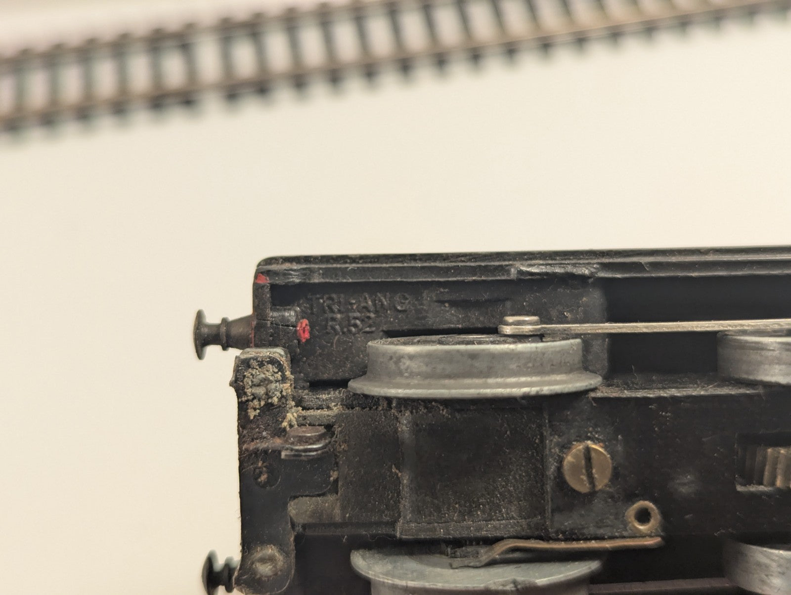 Tri-ang OO Gauge Class 3F "Jinty" 0-6-0T Tank Locomotive - Repainted