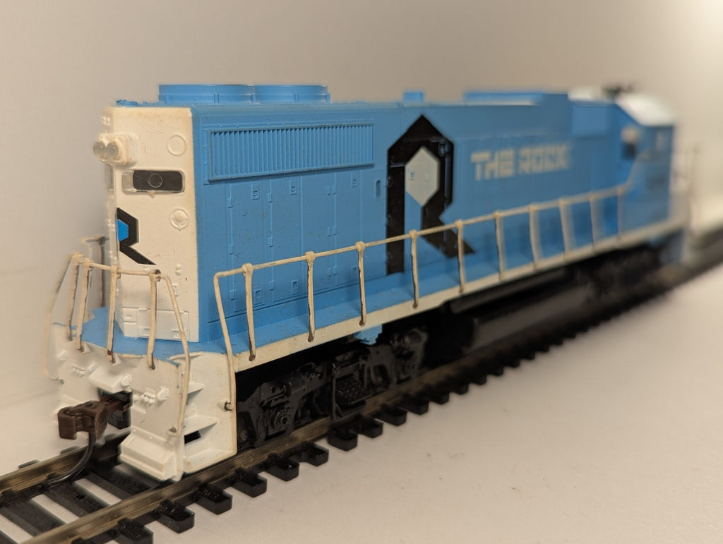 Athearn HO Gauge GP38-2 Powered Diesel Locomotive 4310 Rock Island Blue & White