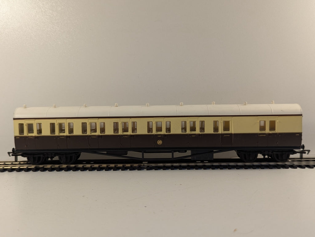 Airfix 54250 OO Gauge GWR Suburban Brake Coach