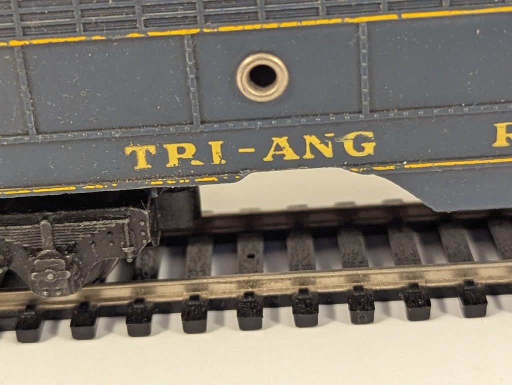 Tri-ang Railways R159 Double-Ended Diesel Locomotive OO Gauge - Needs Attention