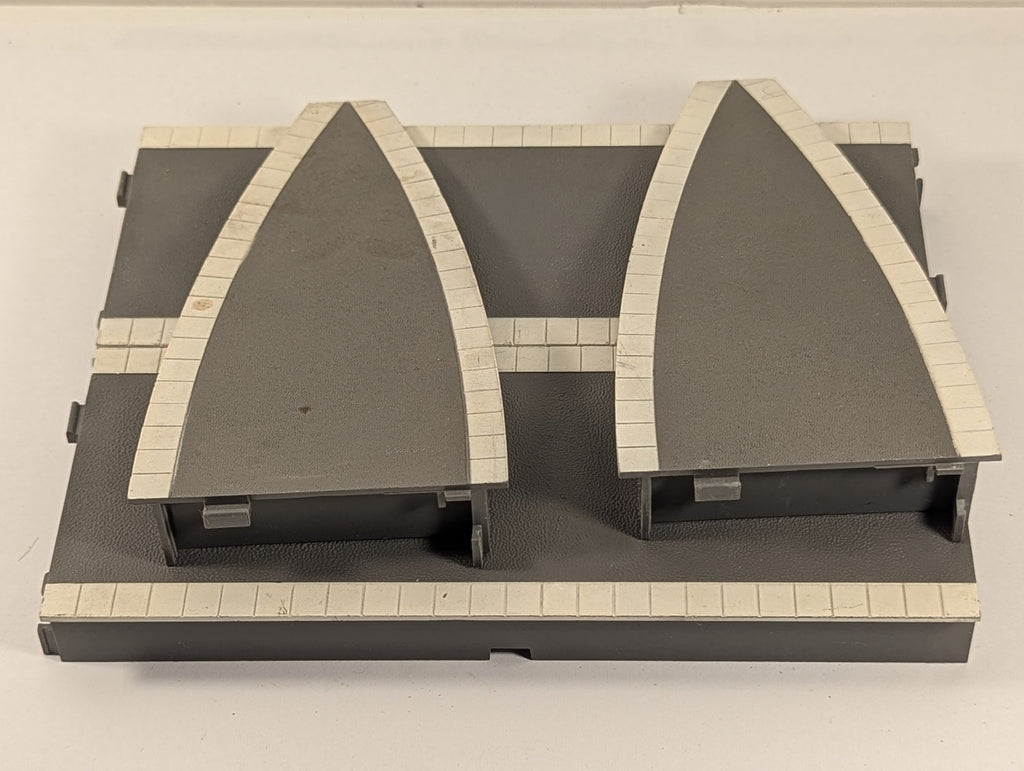 Hornby OO Gauge Station Platform and Ramps Set R460 / R464
