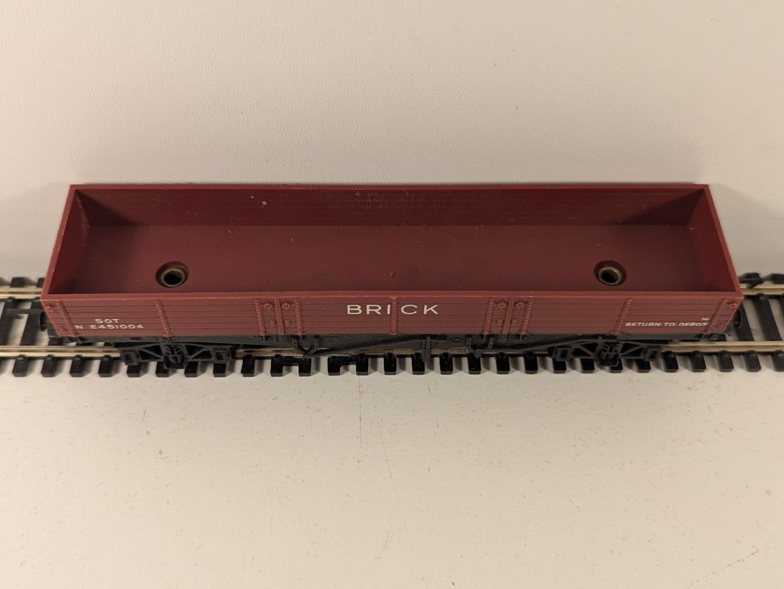 Tri-ang R219 OO Gauge Maroon Bogie Brick Wagon