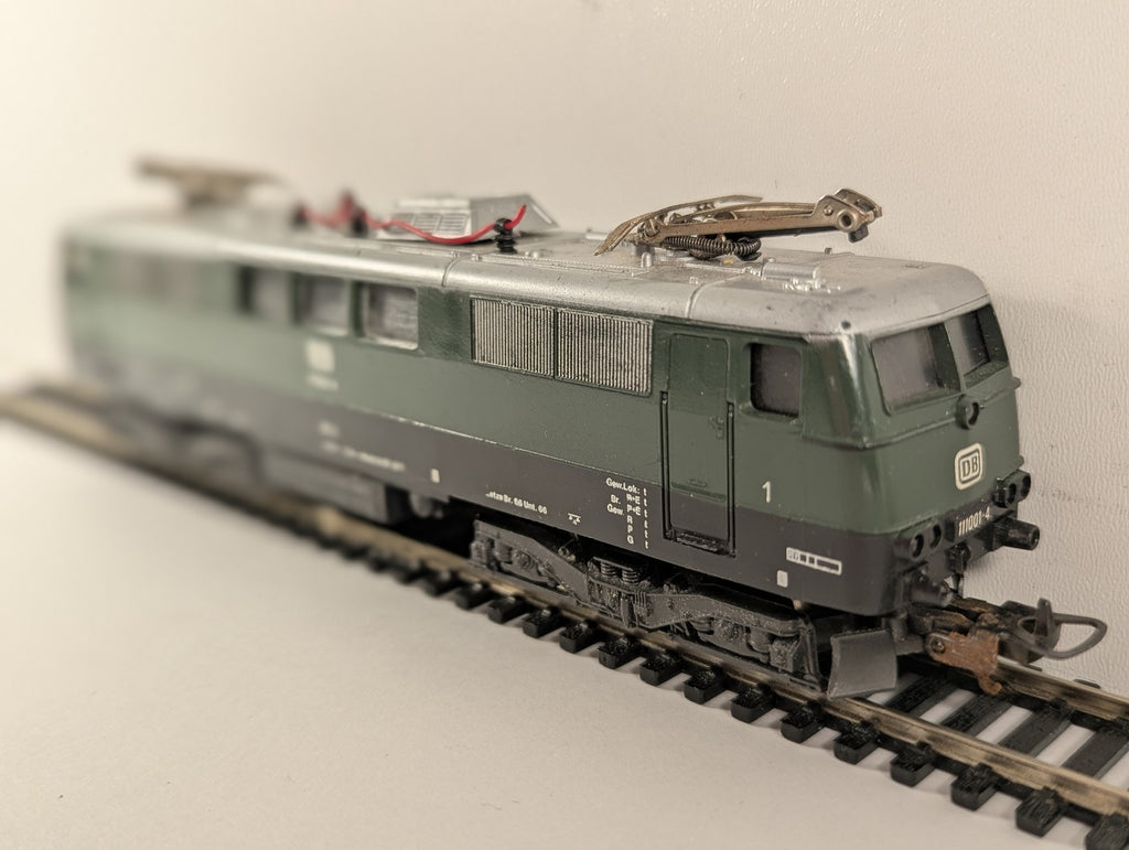 Lima HO Gauge DB Class 111 Electric Locomotive 111001-4 DB Green
