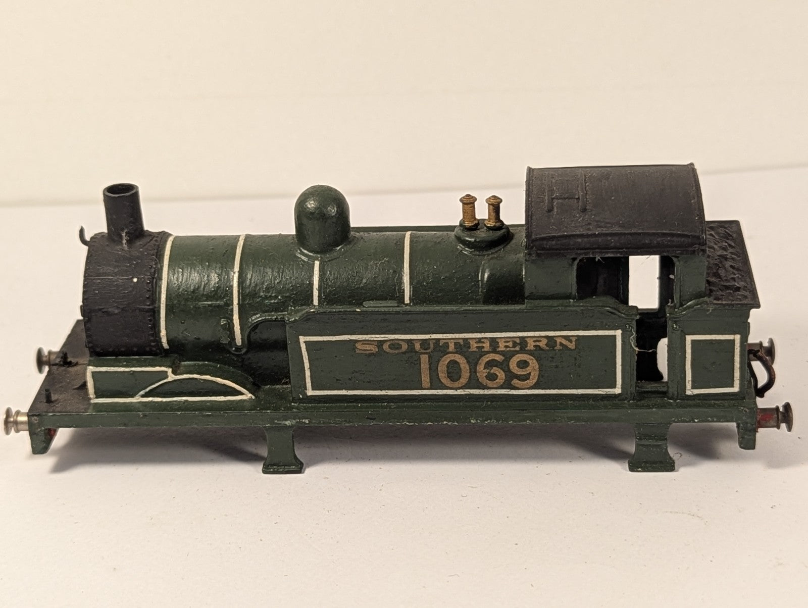 OO Gauge Class R1 0-6-0T Body Shell – Repainted