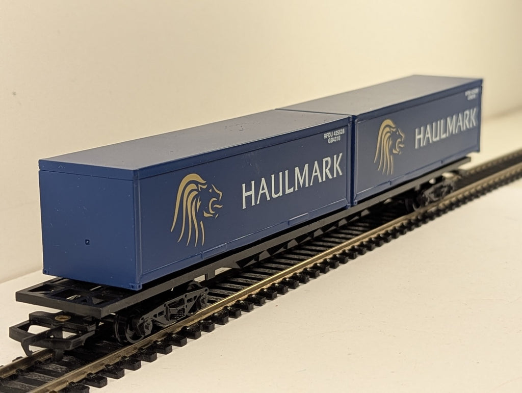 Hornby R387A Container Wagon with Two Haulmark 30ft Containers OO Gauge
