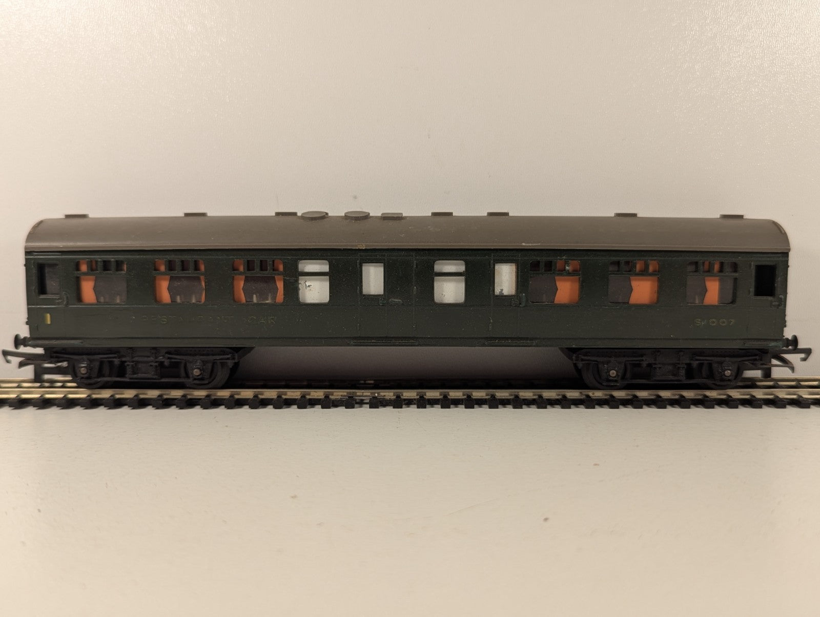 Tri-ang OO Gauge BR SR Restaurant Car Passenger Coach S1007
