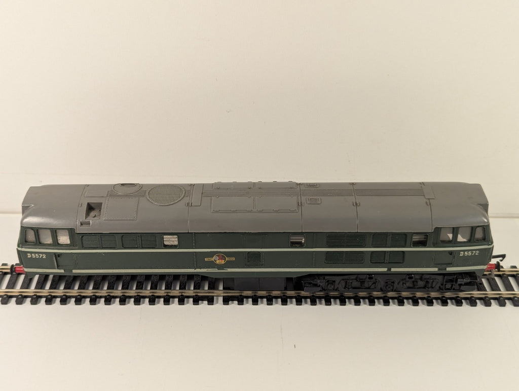 Tri-ang Hornby R357 OO Gauge Class 31 Diesel Locomotive - Missing Bogie