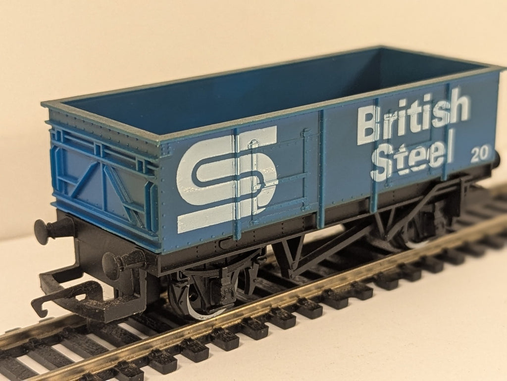 Hornby R211 OO Gauge British Steel Open Wagon 20