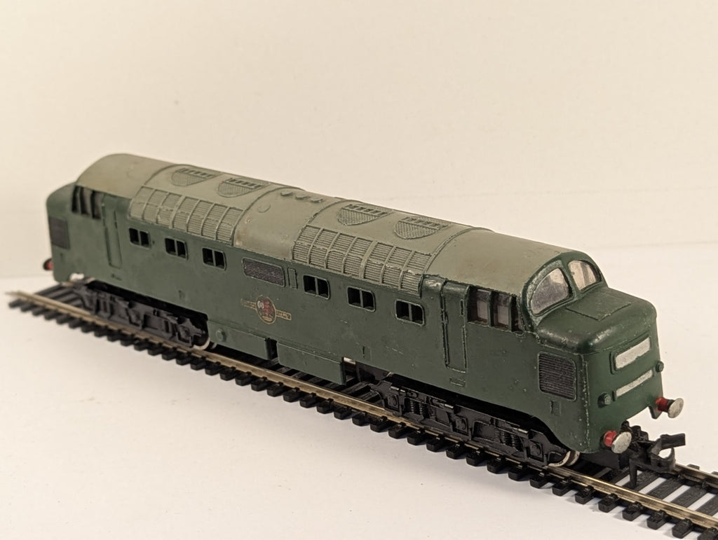 Hornby Dublo 3232 OO Gauge Class 55 Deltic Diesel Locomotive - BR Green