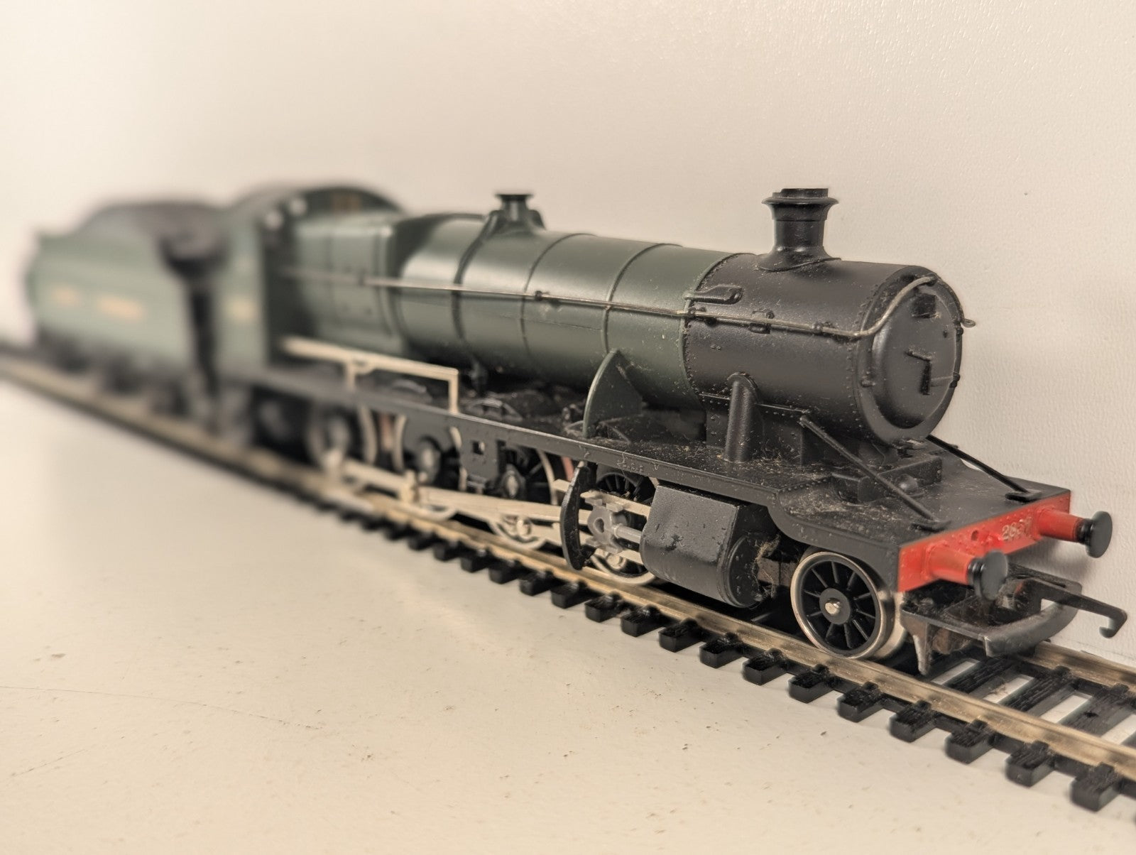 Hornby OO Gauge GWR 2800 Class 2-8-0 Steam Locomotive 2859 GWR Green