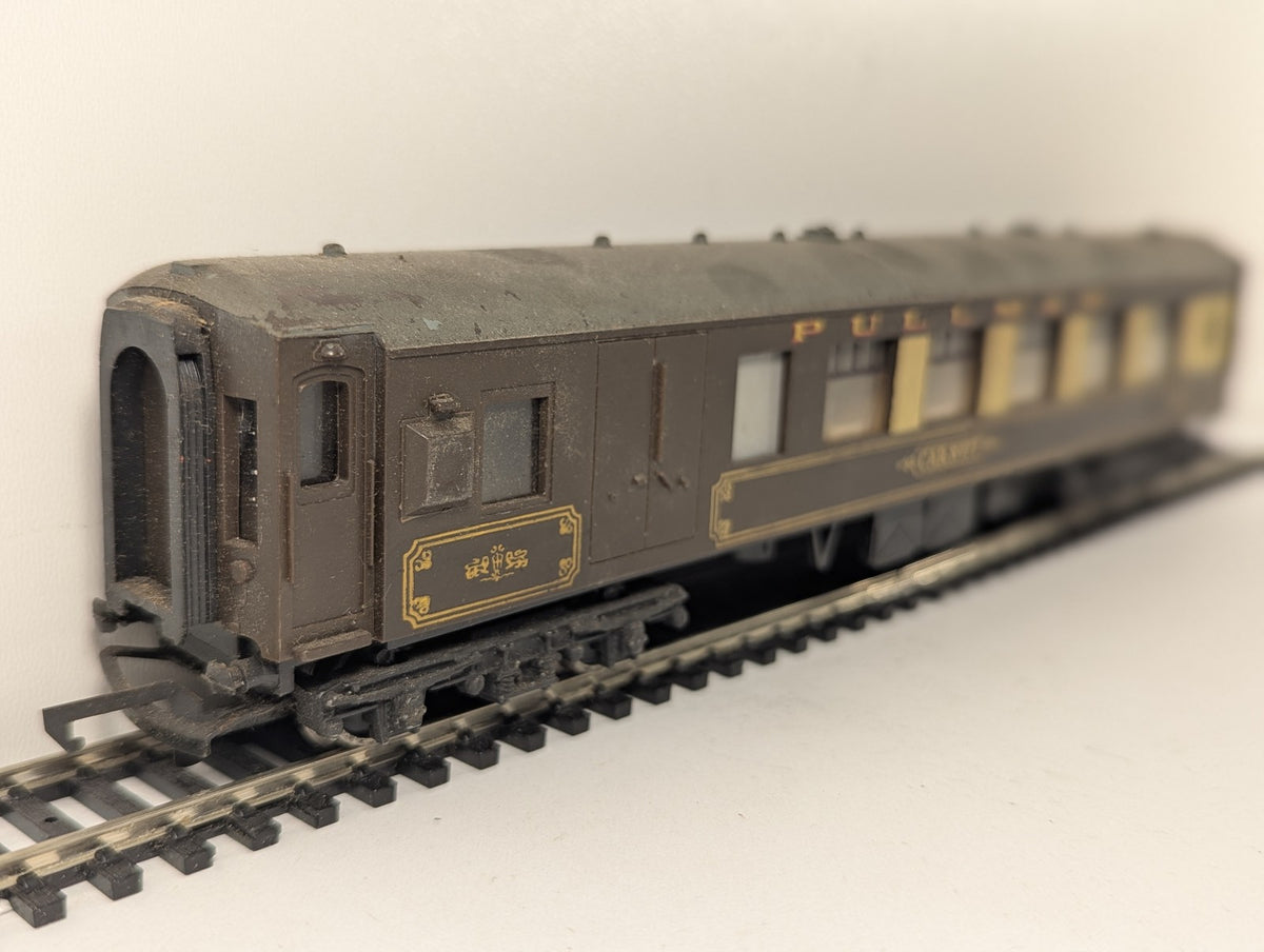 Wrenn OO Gauge Pullman Car No. 77 Passenger Coach Car No 77