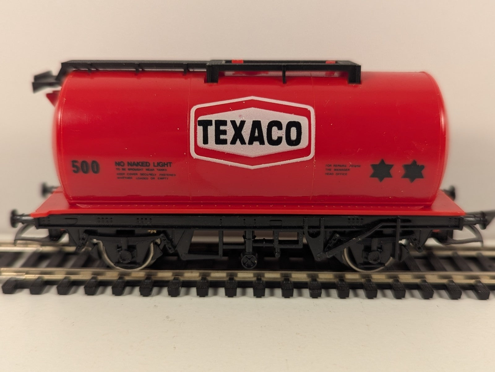 Hornby R184 OO Gauge Texaco Tank Wagon