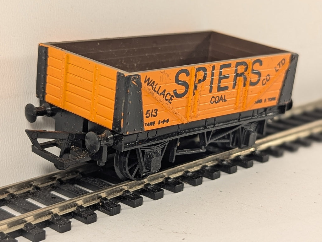 Graham Farish OO Gauge 5 Plank Open Wagon 513 Wallace Spiers