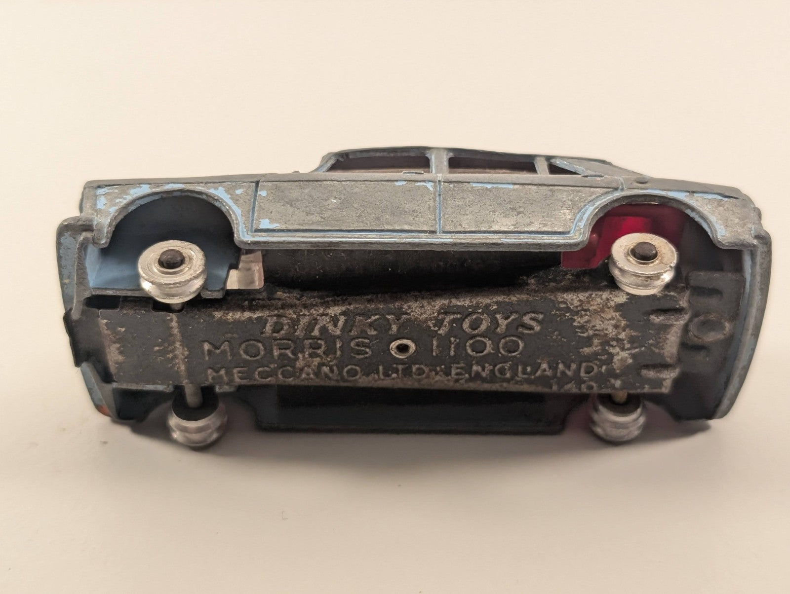 Dinky Toys Morris 1100 – Spares or Repair