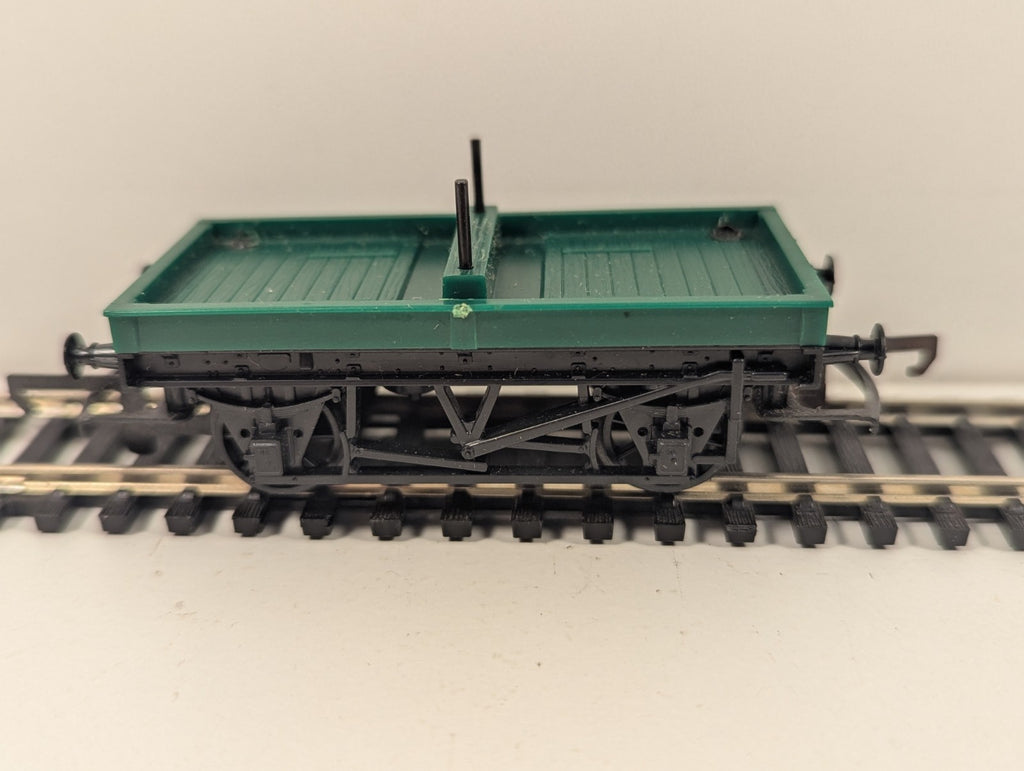 Tri-ang Hornby OO Gauge R17 BR Bolster Wagon B913011