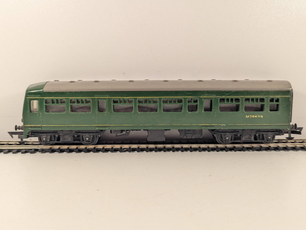 Tri-ang R158 OO Gauge BR Class 101 DMU Diesel Dummy Car