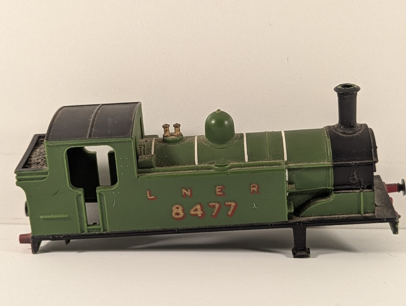 Hornby R252 OO Gauge LNER Class J83 0-6-0 LNER Green - Spares/Repairs