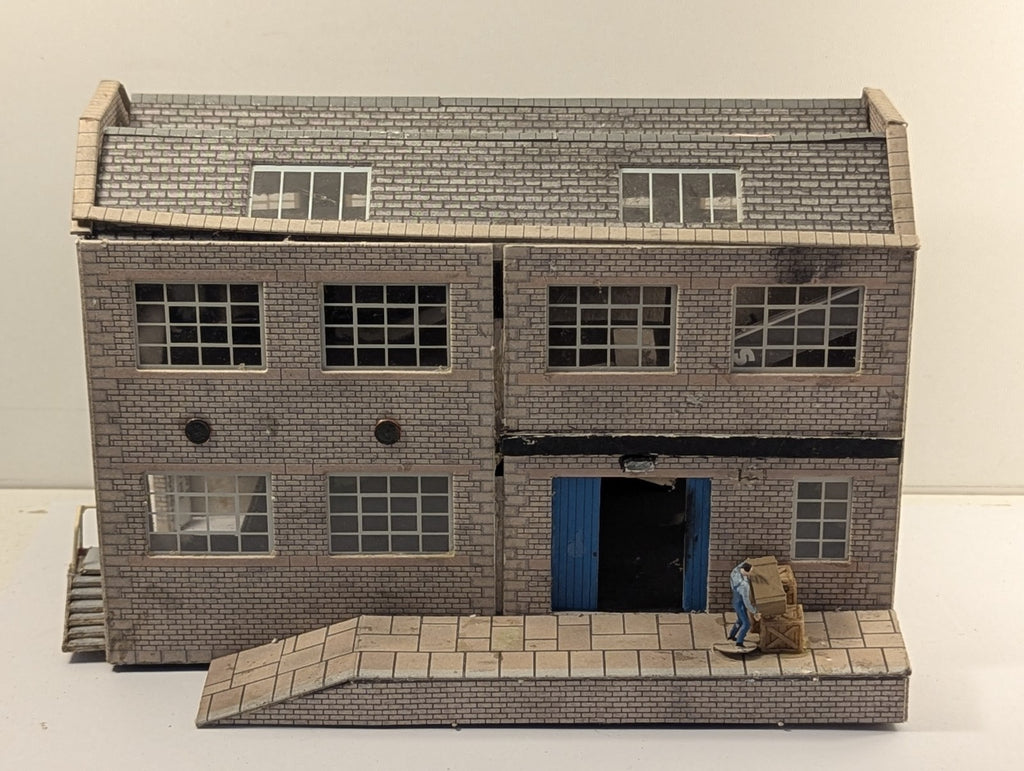 Metcalfe OO Gauge Built Card Kit Lambert Engineering Factory Warehouse