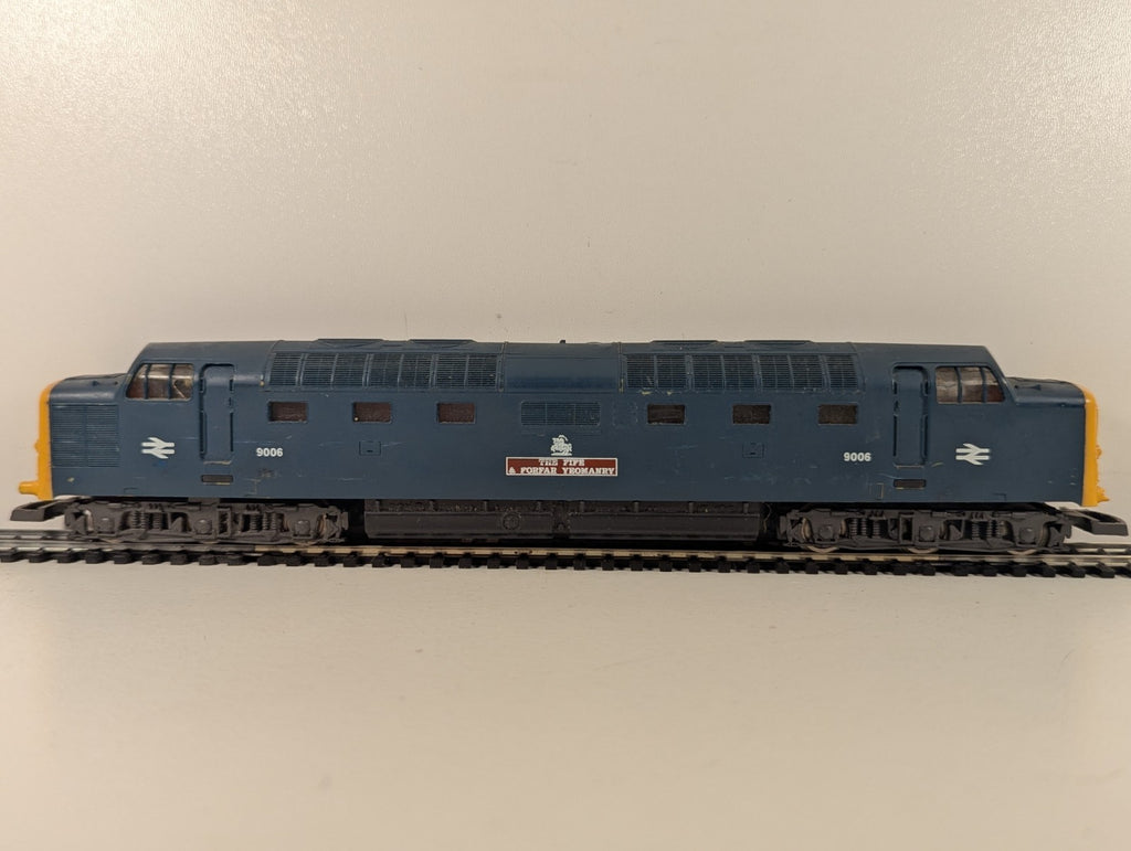 Lima OO Gauge Class 55 Deltic 'The Fife & Forfar Yeomanry' Diesel Loco