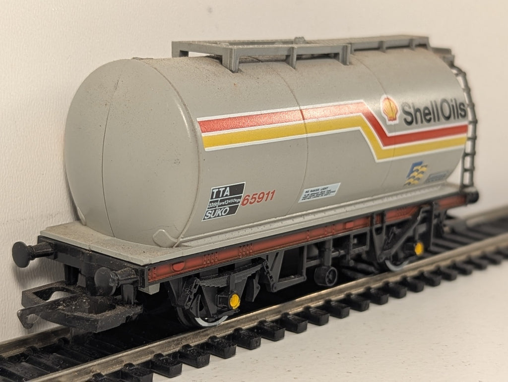 Hornby R.119 Shell Oils Tank Wagon (TTA)