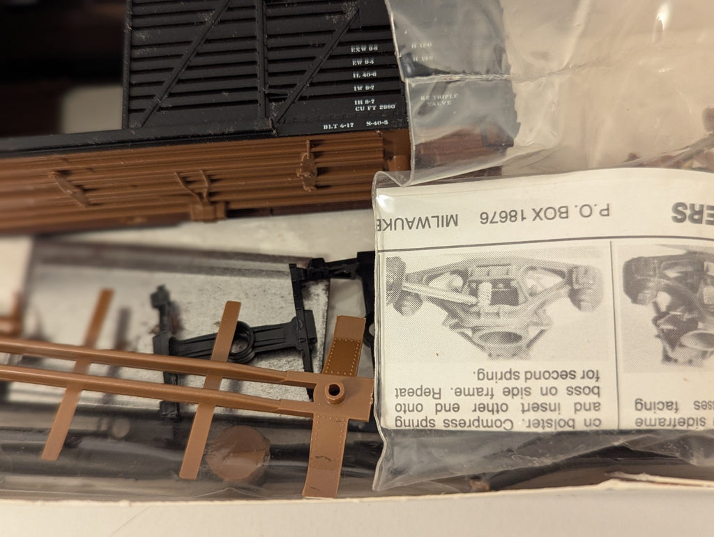Walthers HO 40ft Stock Car Wood Ends Kit