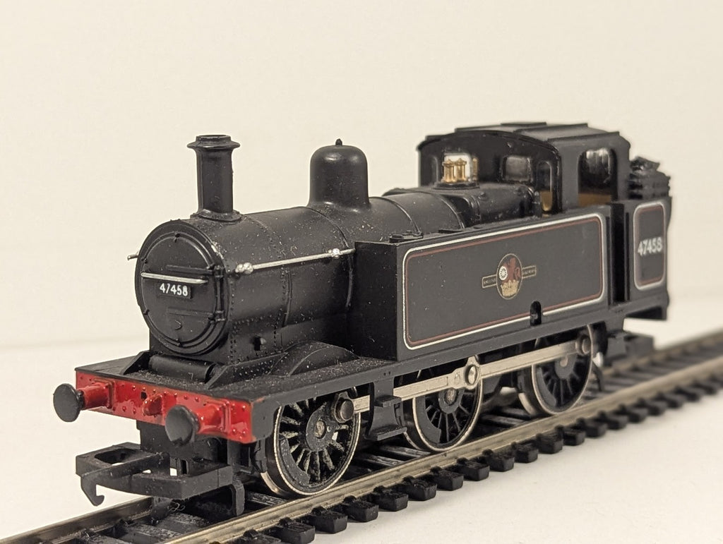 Hornby OO Gauge LMS Class 3F Jinty 0-6-0T Steam Locomotive 47458 BR Black R052