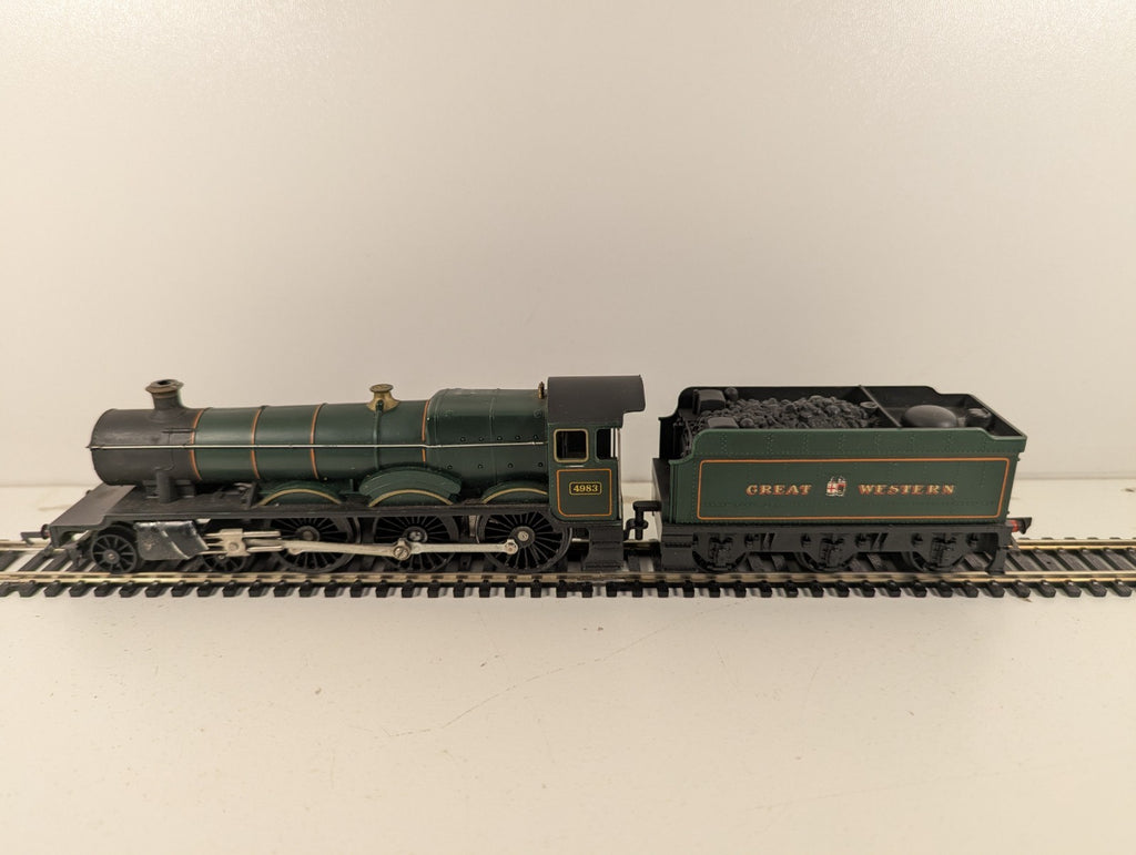 Tri-ang Hornby GWR Hall Class GWR Lined Green
