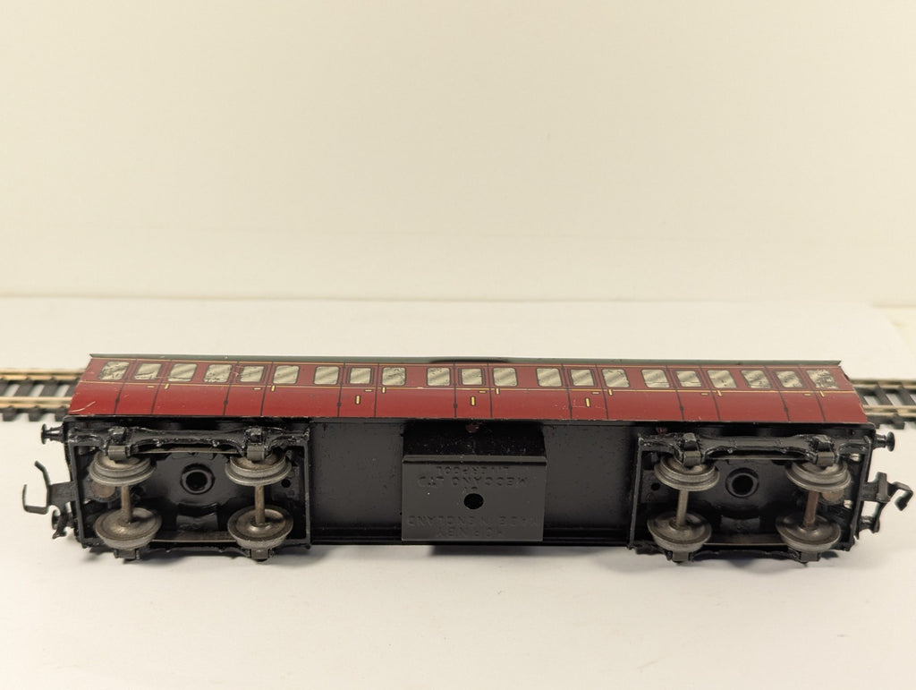 Hornby Dublo OO Gauge BR 1st Class Maroon Tinplate Suburban Coach