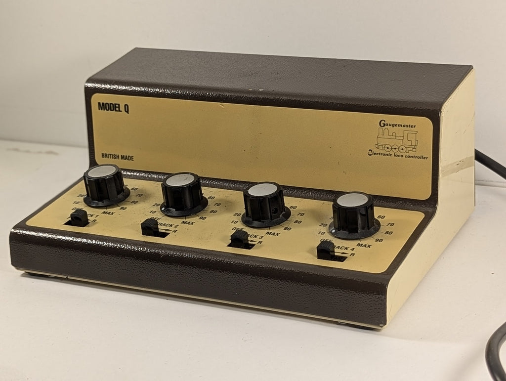 Gaugemaster Model Q Controller 4 Way Controller