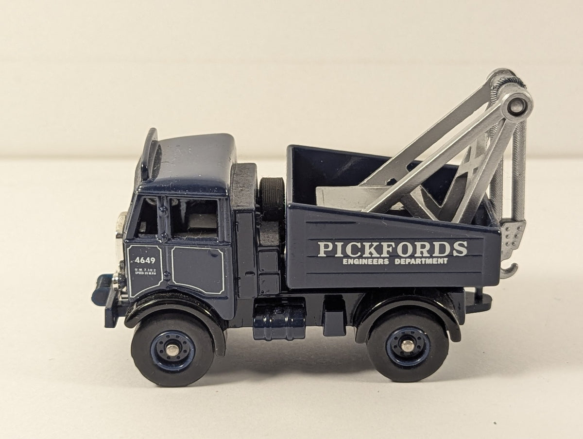 Lledo AEC Breakdown Truck Die-cast Model 4649 Pickfords Engineers Department