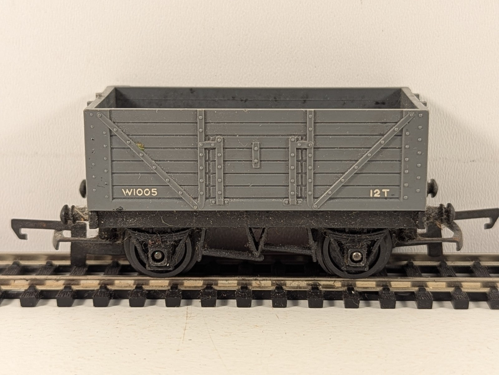 Tri-ang OO Gauge 5 Plank Open Wagon Goods Wagon W1005 BR Grey R10/1