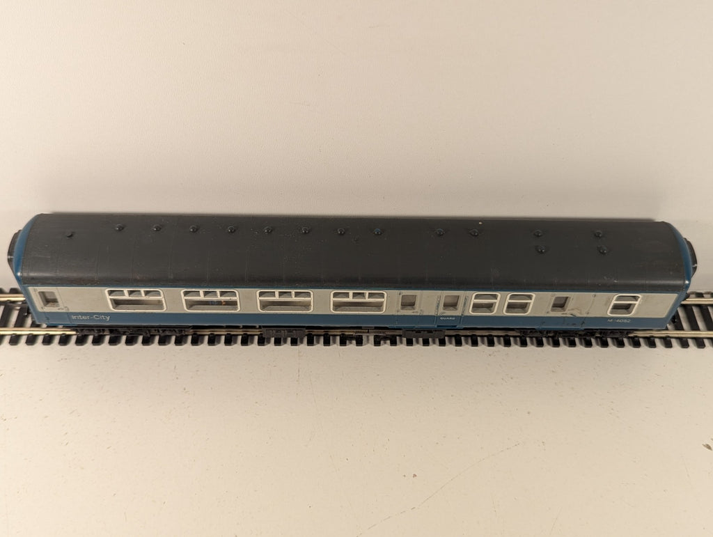 Hornby Railways OO Gauge BR Mk2 Brake Second Coach