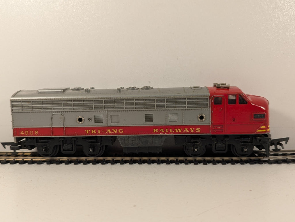 Tri-ang HO Gauge R57 Transcontinental B-B Diesel Dummy Locomotive