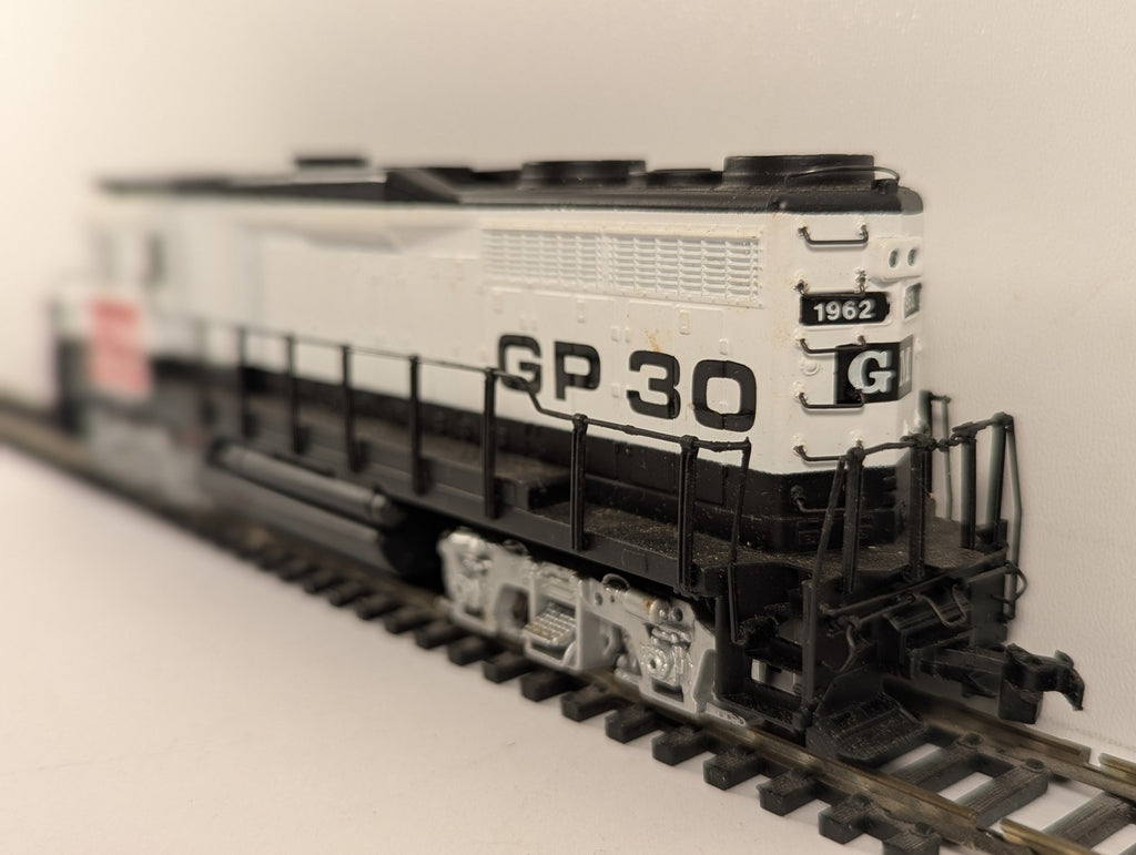 Bachmann Spectrum HO Gauge GP-30 Diesel Locomotive 1962 EMD Demo 41-0820-L7
