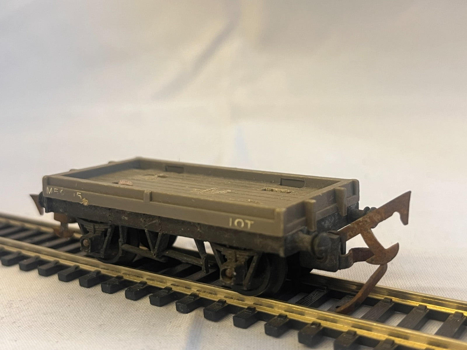 Tri-ang Railways R17/18 OO Gauge Bolster Wagon