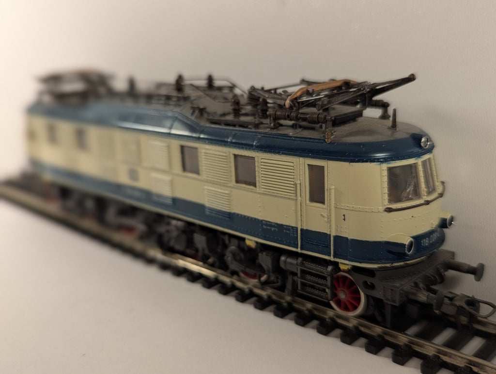 Roco HO Gauge DB Class BR 118 Electric Locomotive 118 028-0