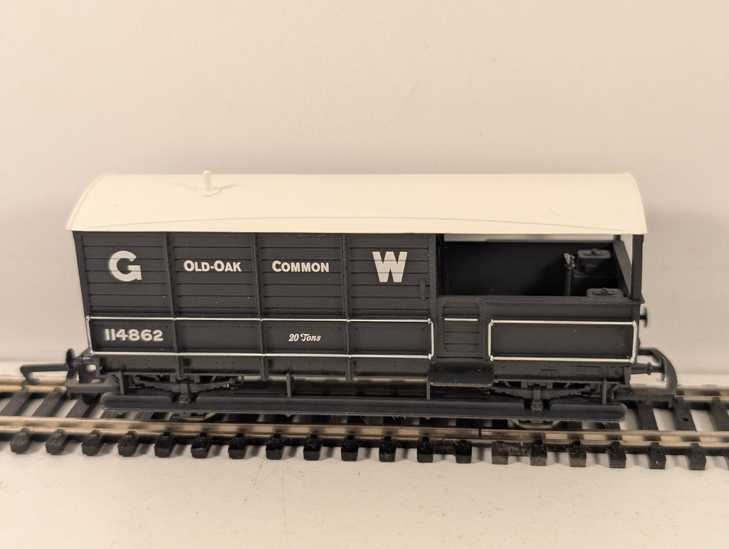 Hornby R6077B OO Gauge GWR Toad Brake Van Old Oak